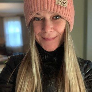 Meet your Posher, Jacqueline